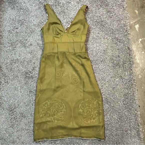 Nicole Miller silk dress. - Picture 10 of 13